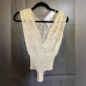 FORTE Lace Bodysuit